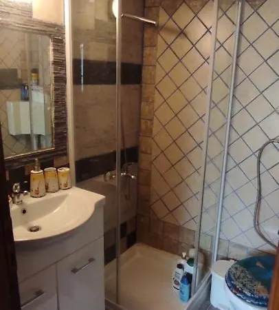 Shley House 1 Apartment *